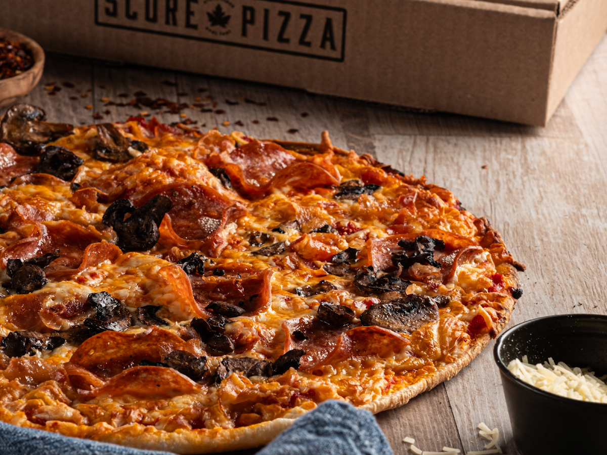 Food & drink, Score Pizza