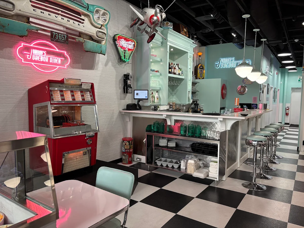 Vibe, Johnny's Jukebox Diner