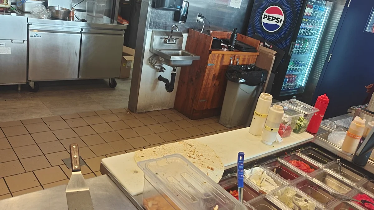 Vibe, Tahini's Shawarma