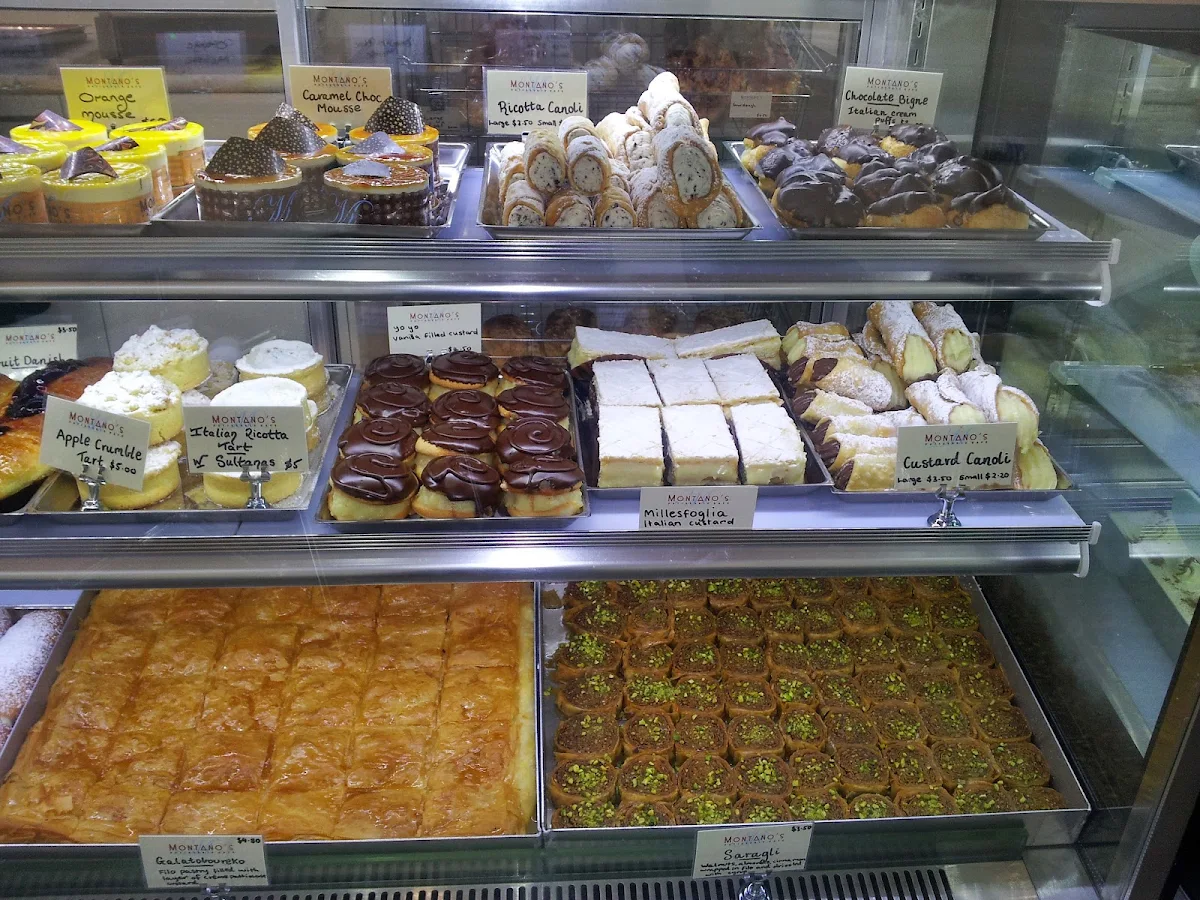 Vibe, Montano's Patisserie Cafe.