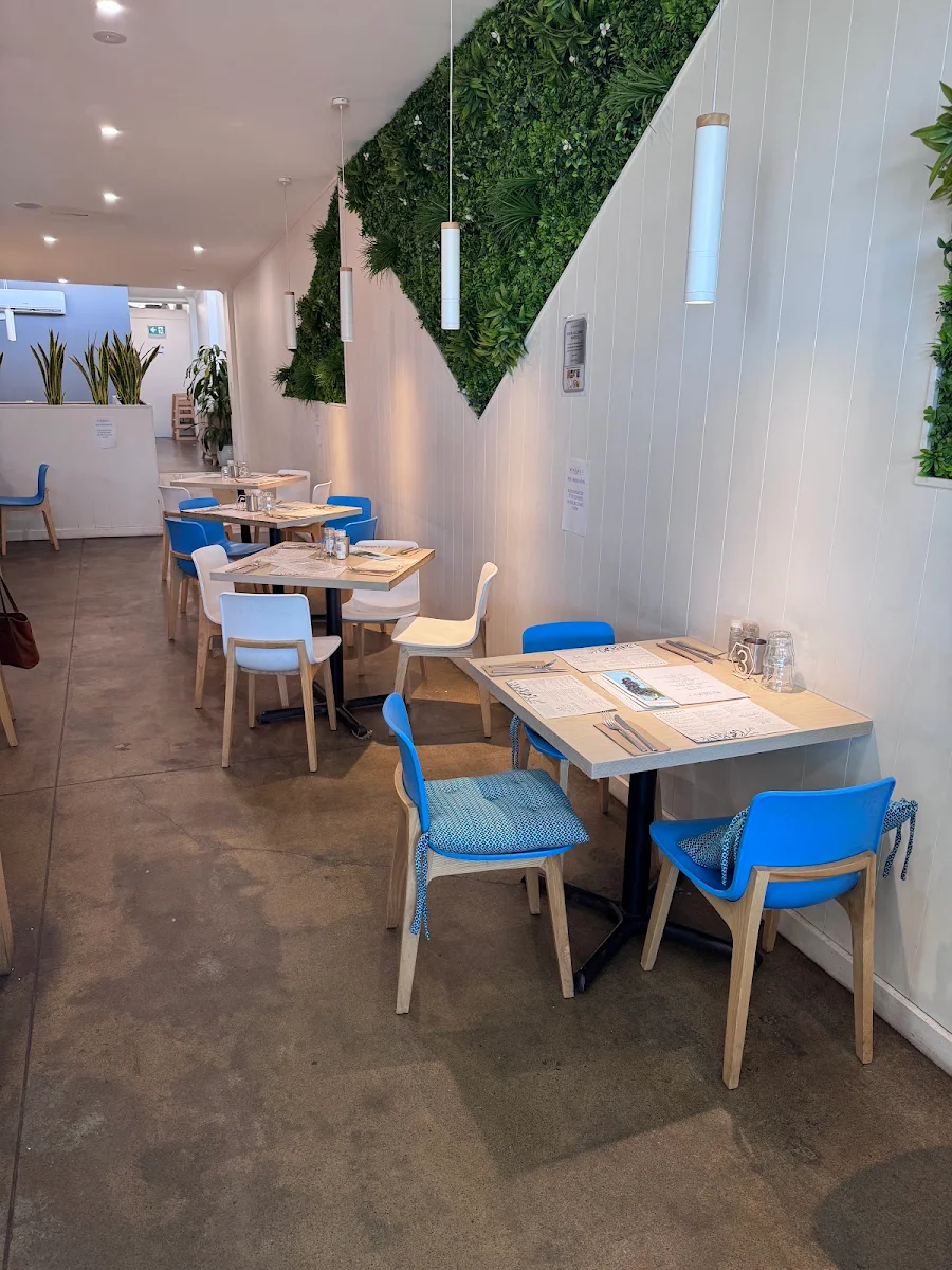 Vibe, Montano's Patisserie Cafe.