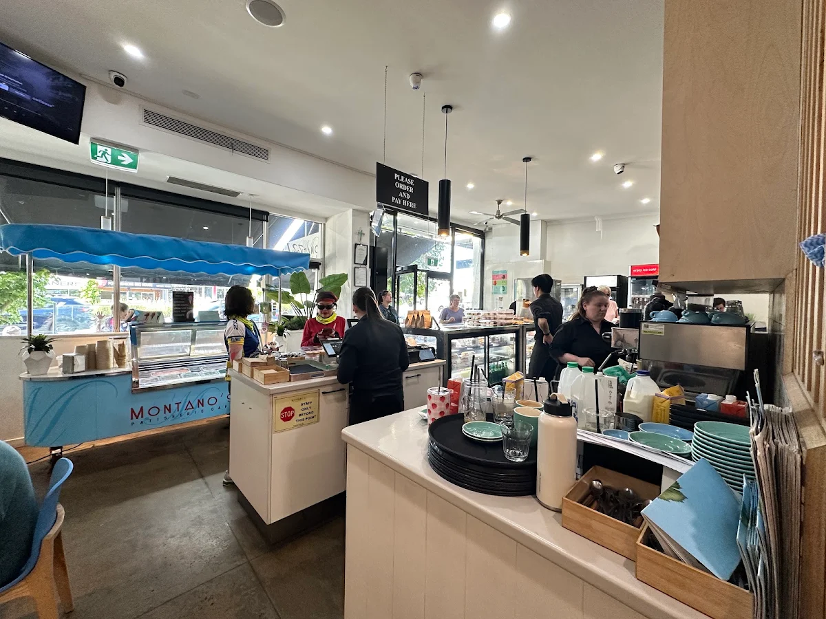 Vibe, Montano's Patisserie Cafe.