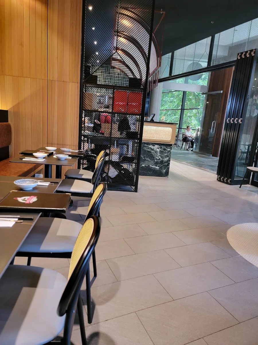 Vibe, Food World Asian Fusion