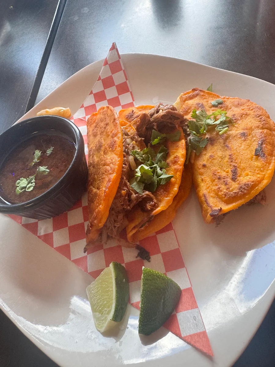 Food & drink, Sabrosito Restaurant (formerly Don Oso's)