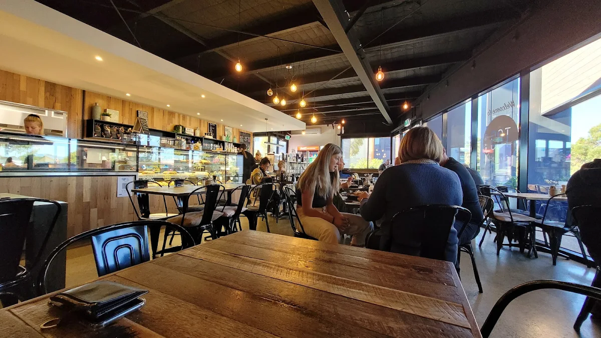 Vibe, Golden Brew Cafe Mornington
