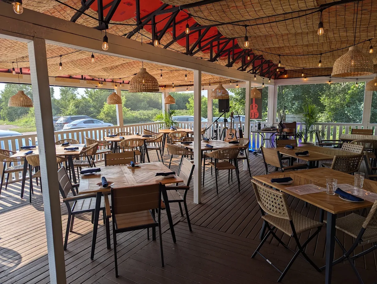 Vibe, Blue Lobster Cafe + Kitchen & Lounge