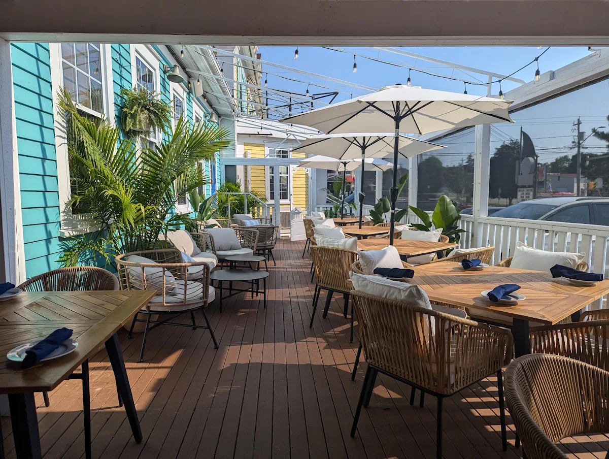Vibe, Blue Lobster Cafe + Kitchen & Lounge