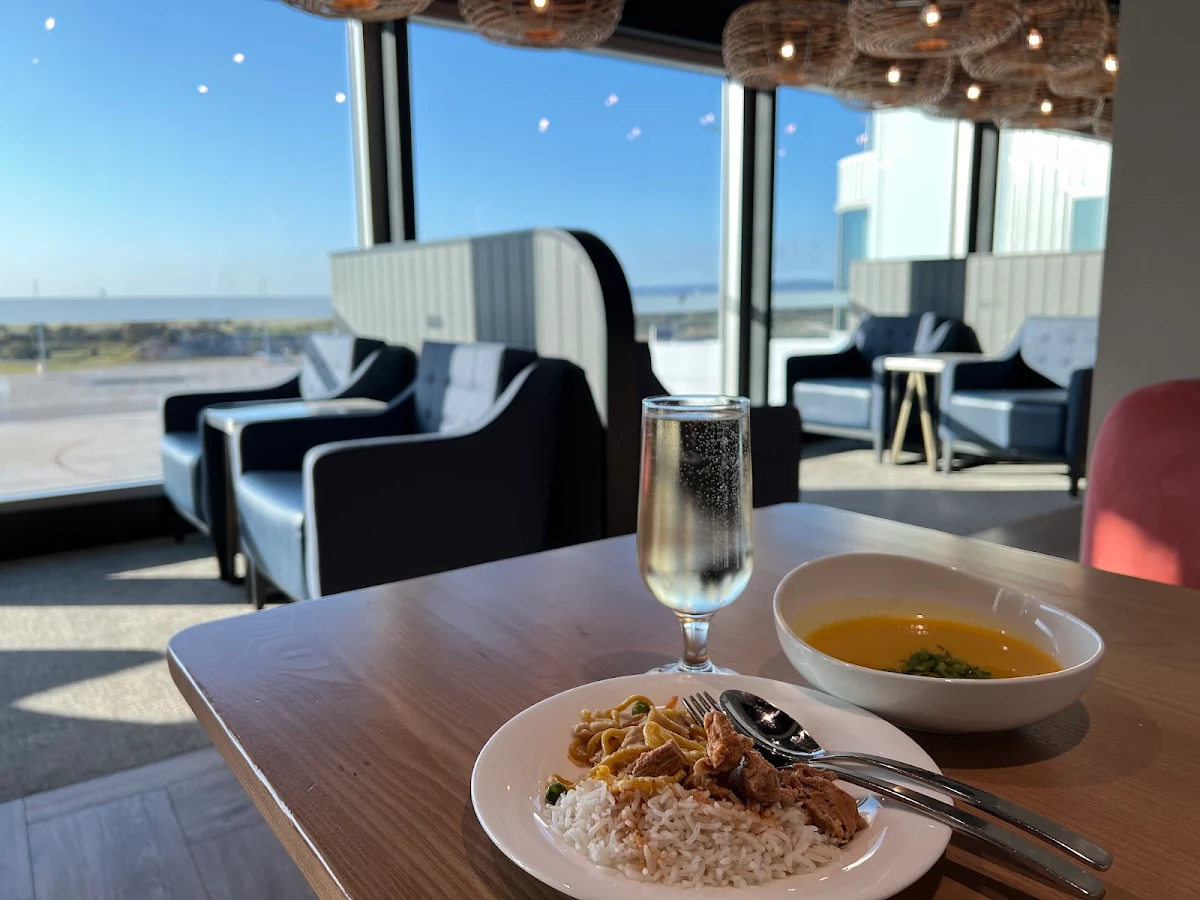 Food & drink, Aspire Lounge International Terminal 1, Perth Airport
