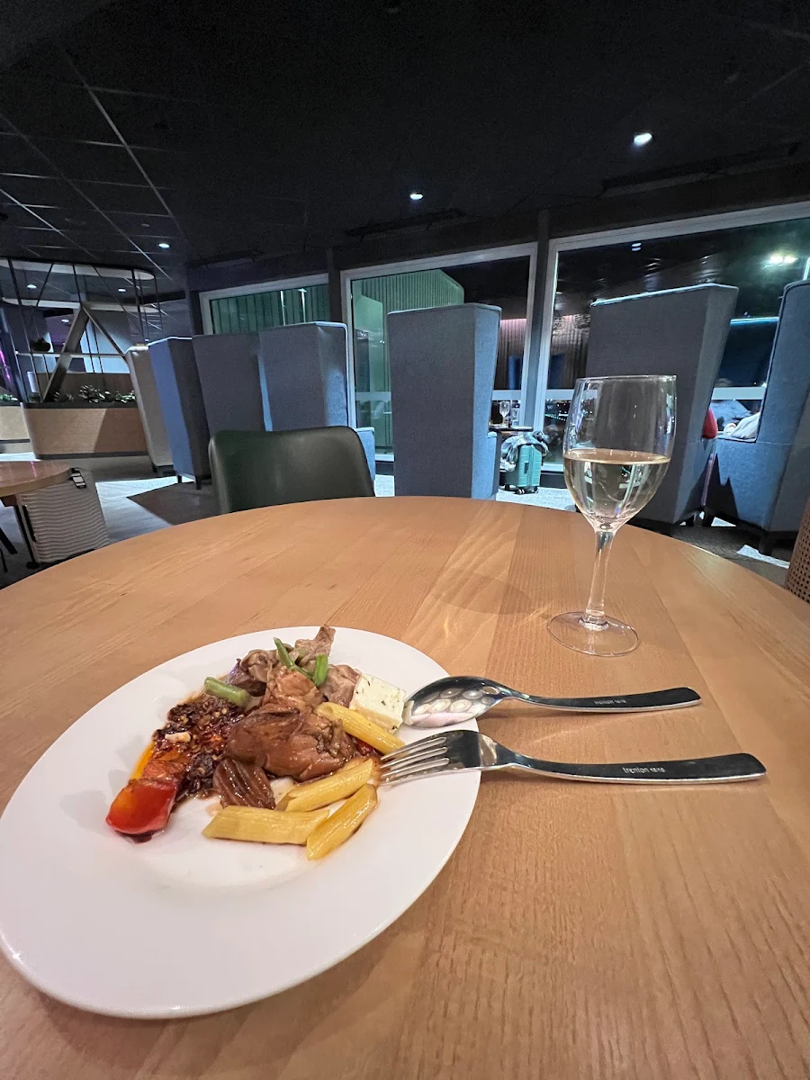 Food & drink, Aspire Lounge International Terminal 1, Perth Airport
