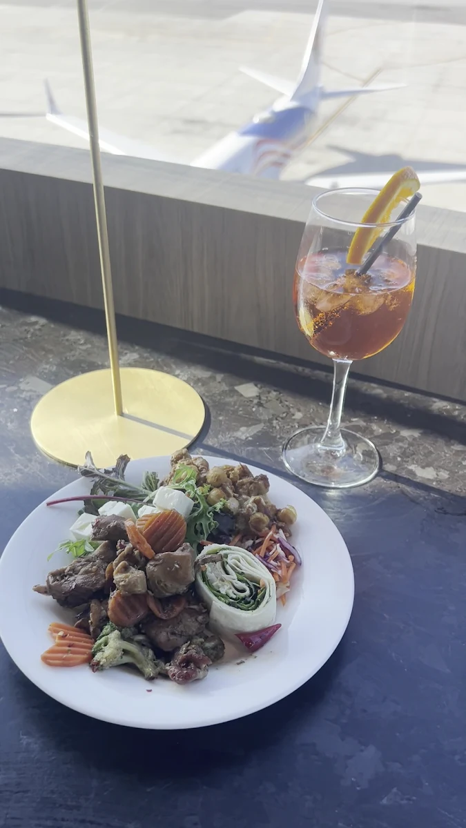 Food & drink, Aspire Lounge International Terminal 1, Perth Airport
