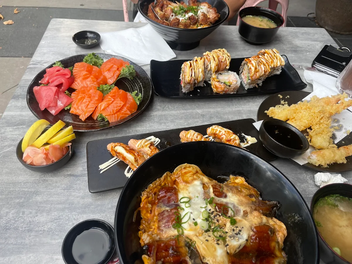 Food & drink, Kan Sushi & Poke
