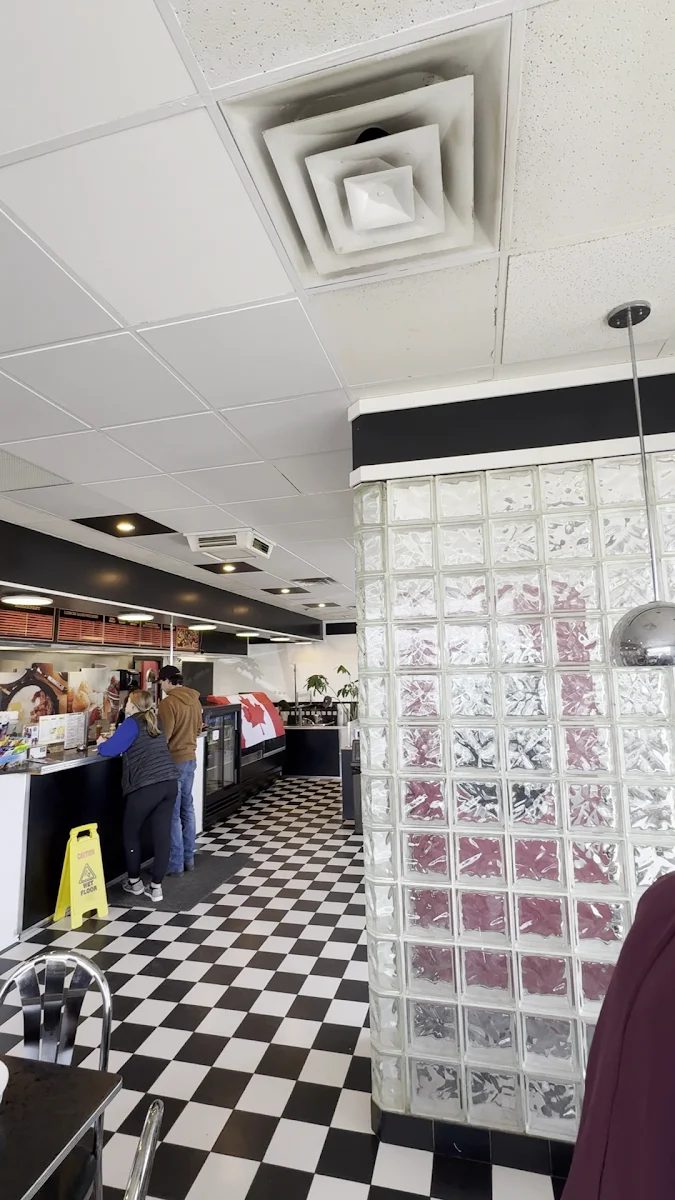 Vibe, Donut Diner