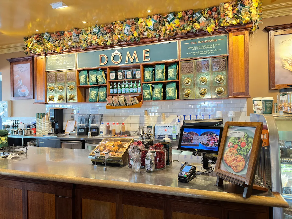 Dôme Café - Rockingham cover