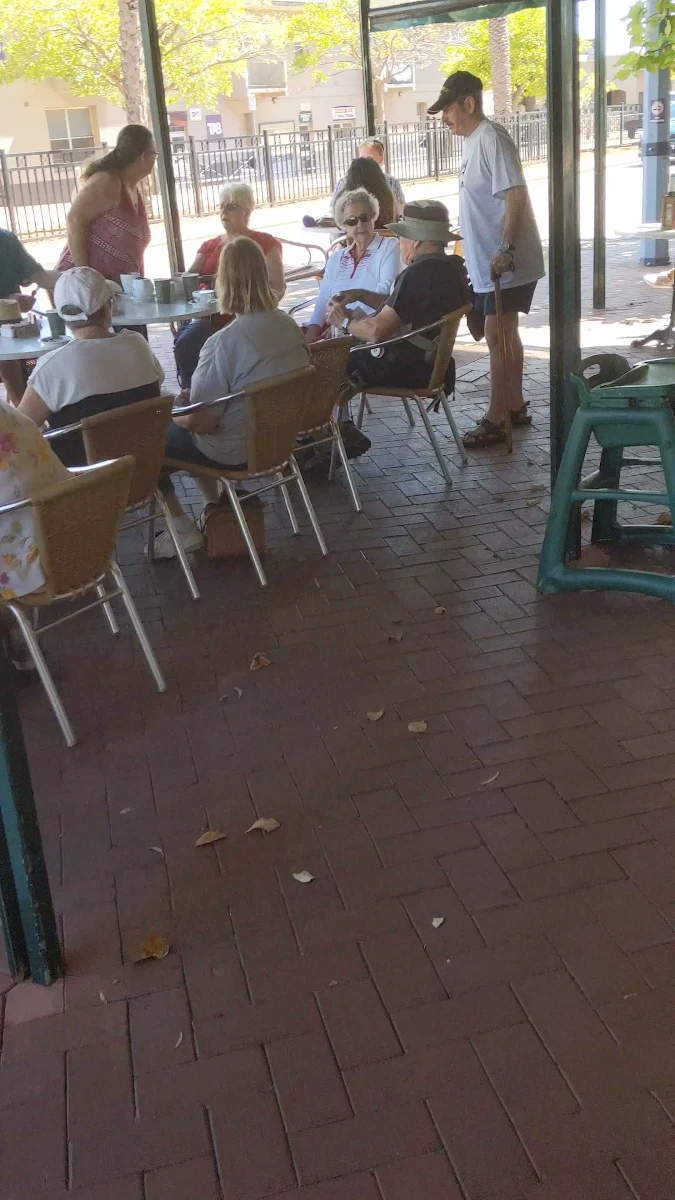 Vibe, Dôme Café - Rockingham