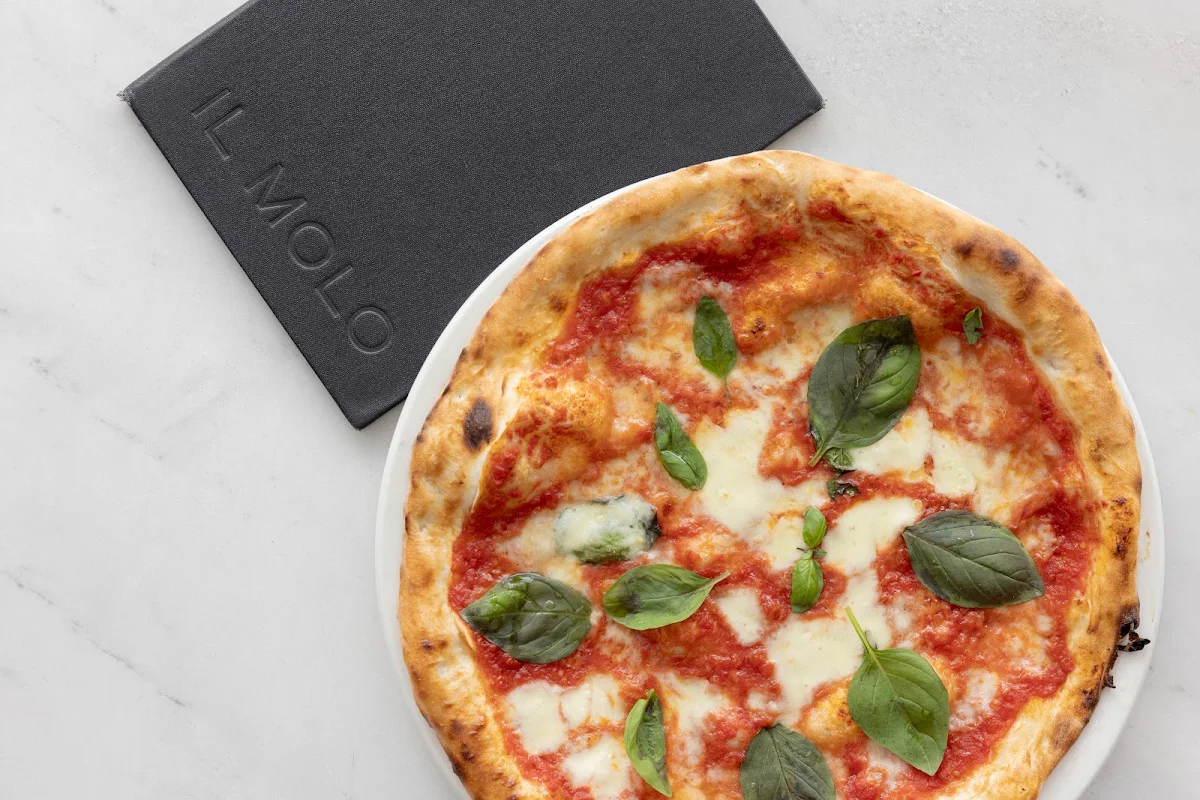 Food & drink, IL MOLO Italian Kitchen & Bar
