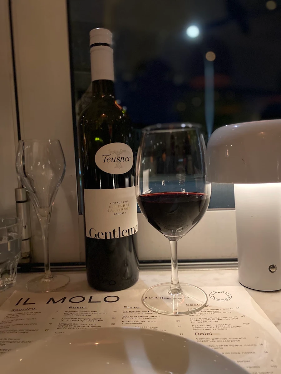 Food & drink, IL MOLO Italian Kitchen & Bar