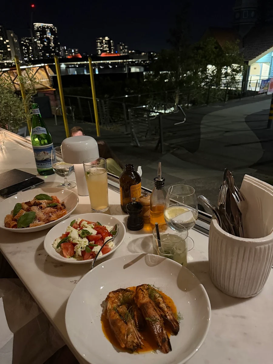 Food & drink, IL MOLO Italian Kitchen & Bar