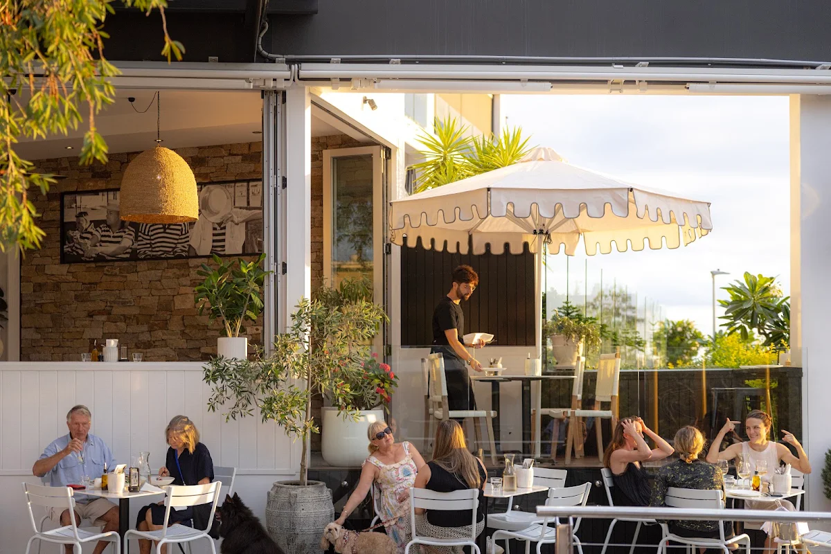 IL MOLO Italian Kitchen & Bar cover