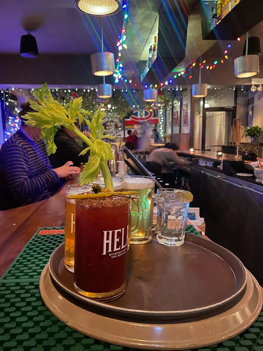 Food & drink, HELM - Microbrasserie sur Bernard