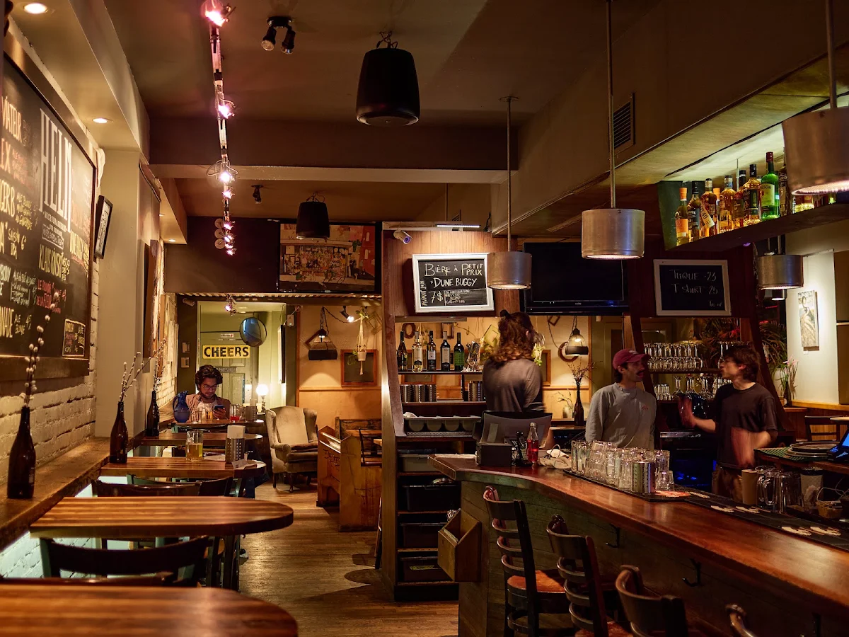 Vibe, HELM - Microbrasserie sur Bernard