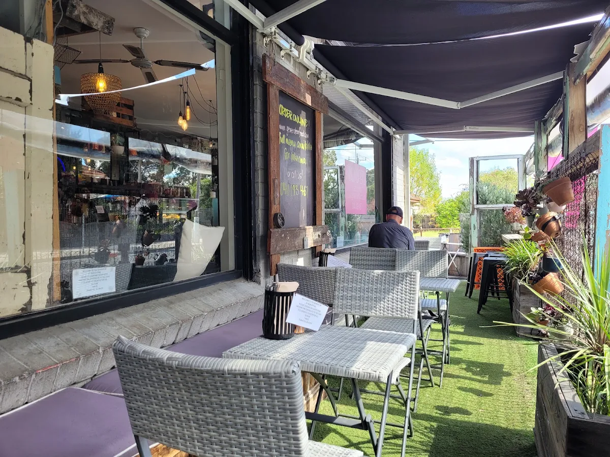 Vibe, The Generator Urban Eatery