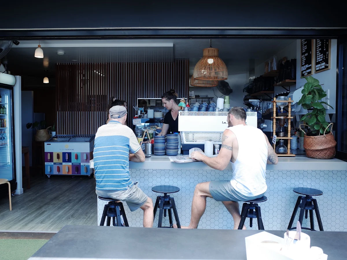 Vibe, Chalet & Co