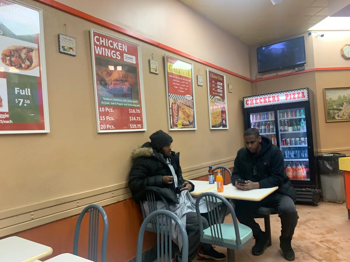 Vibe, Checkers Pizza & Kabab (Whyte Ave. Branch)