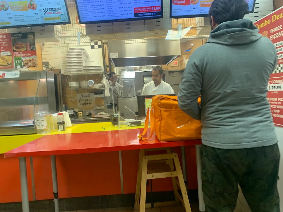 Vibe, Checkers Pizza & Kabab (Whyte Ave. Branch)