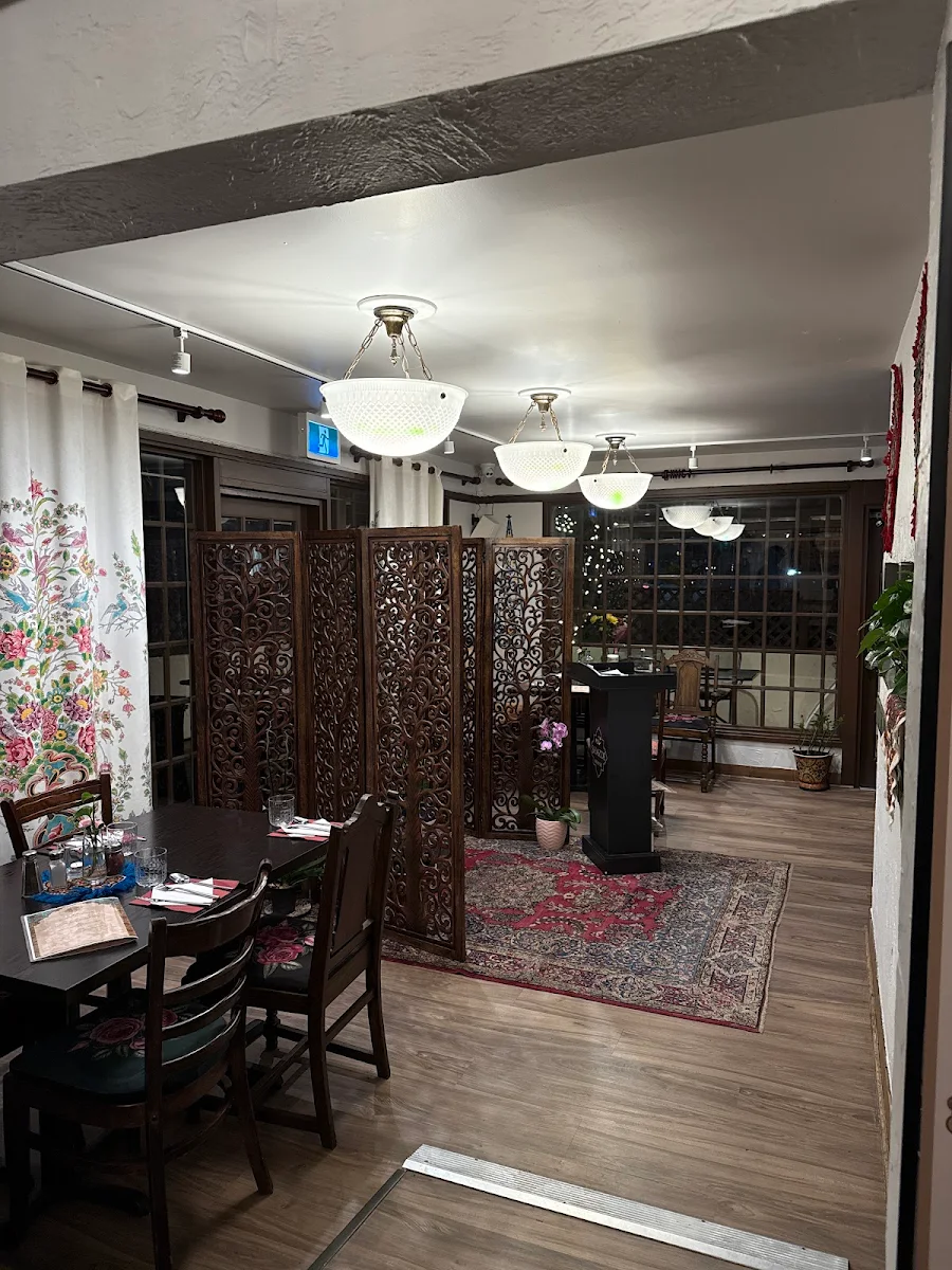 Vibe, Shazde House | رستوران شازده