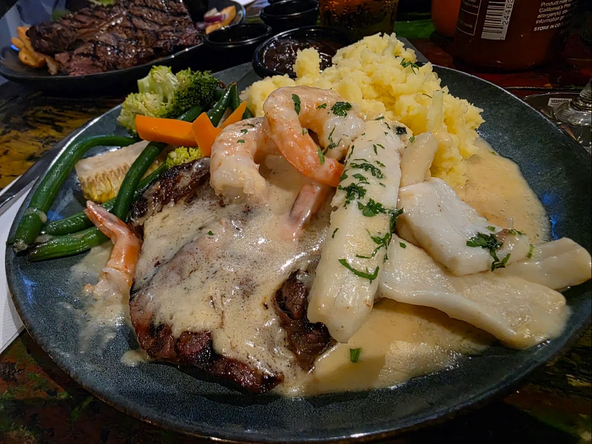Food & drink, Berry Springs Tavern