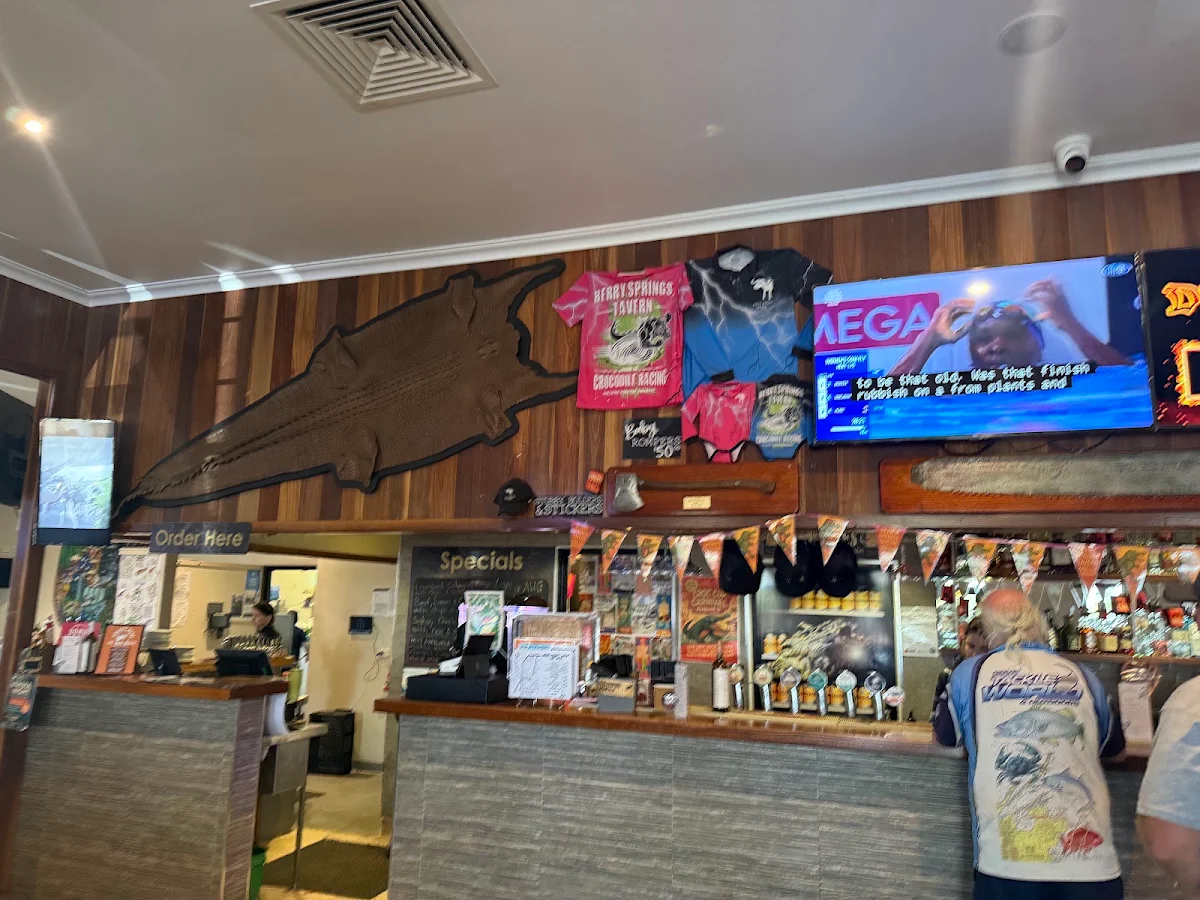 Vibe, Berry Springs Tavern