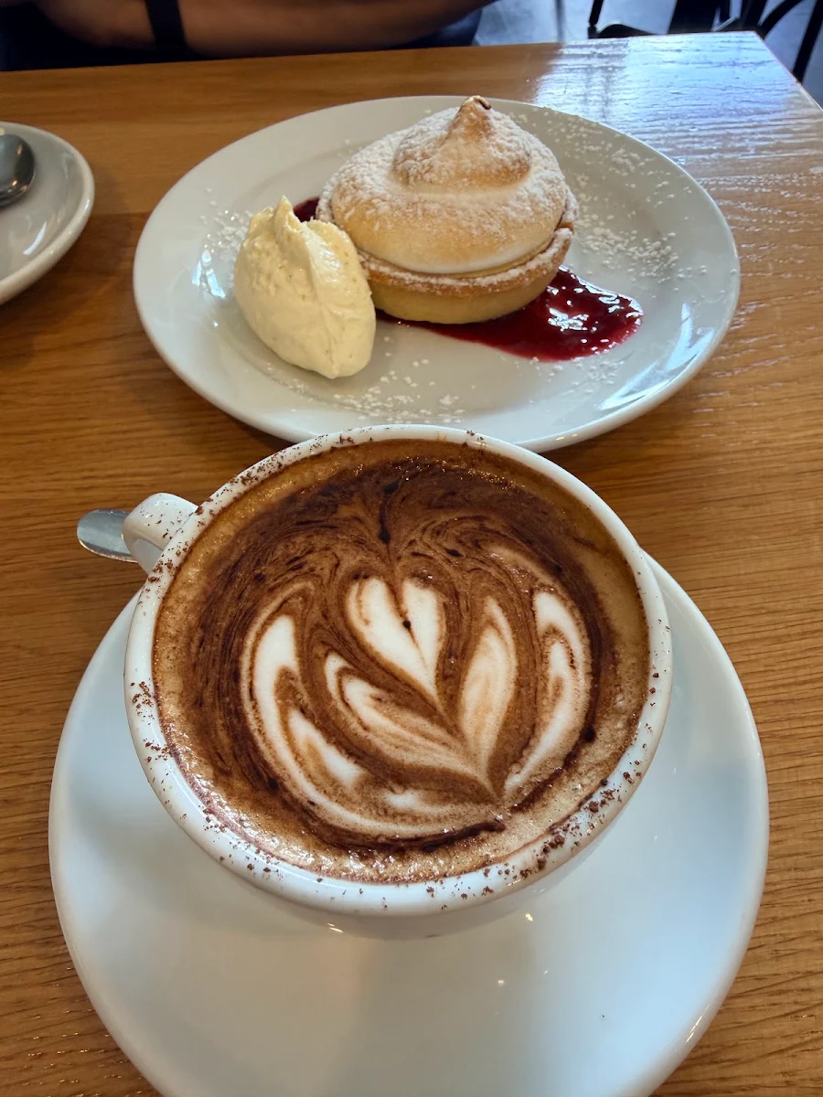 Food & drink, The Last Piece