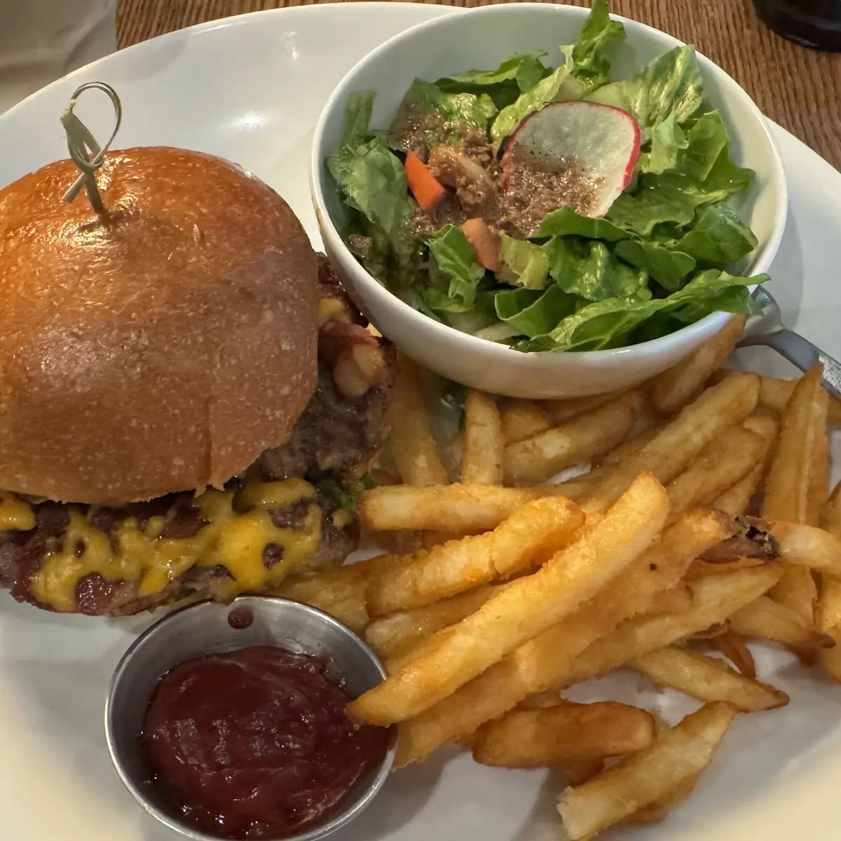 Food & drink, TWO STONES GRILL