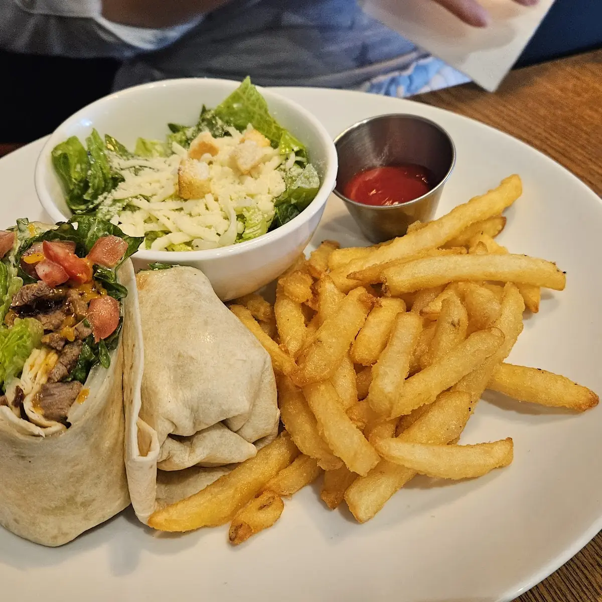 Food & drink, TWO STONES GRILL