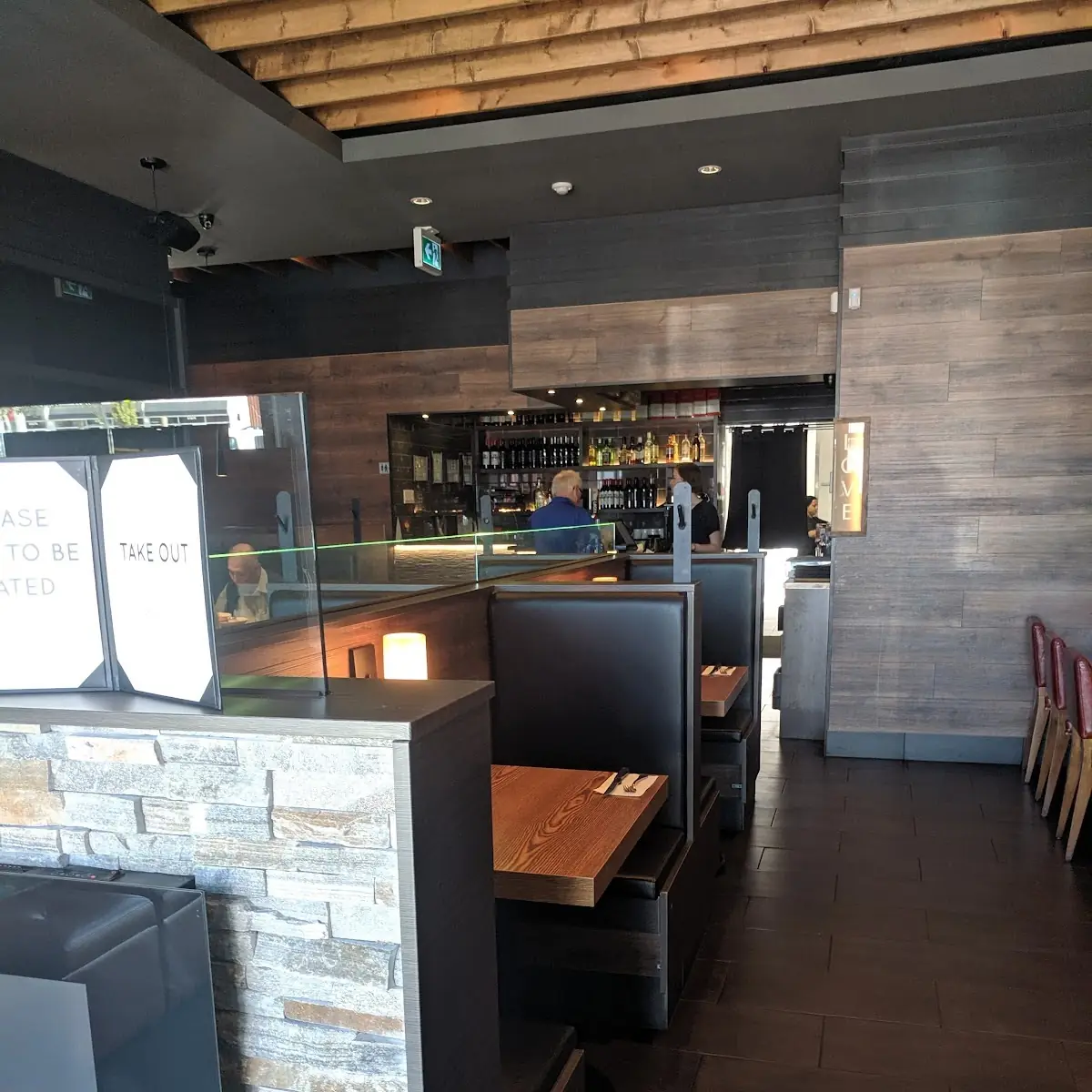 Vibe, TWO STONES GRILL