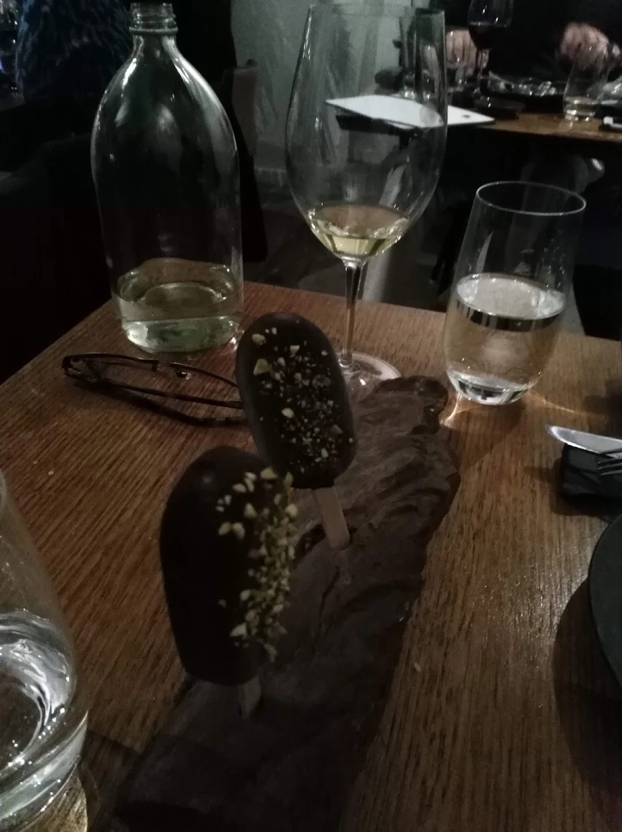 Food & drink, Aromi Restaurant