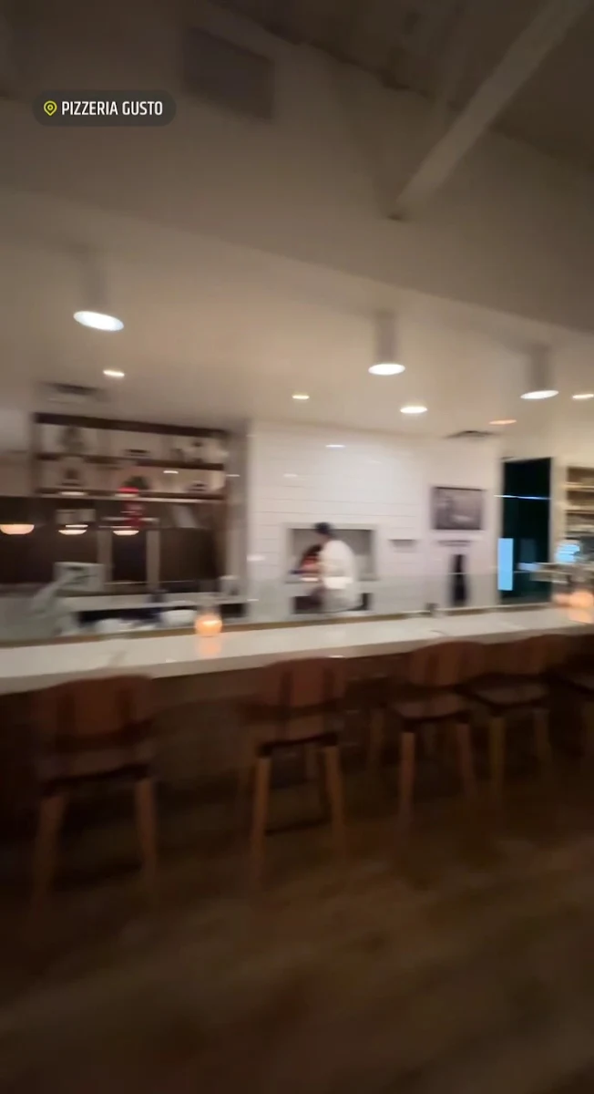 Vibe, Pizzeria Gusto