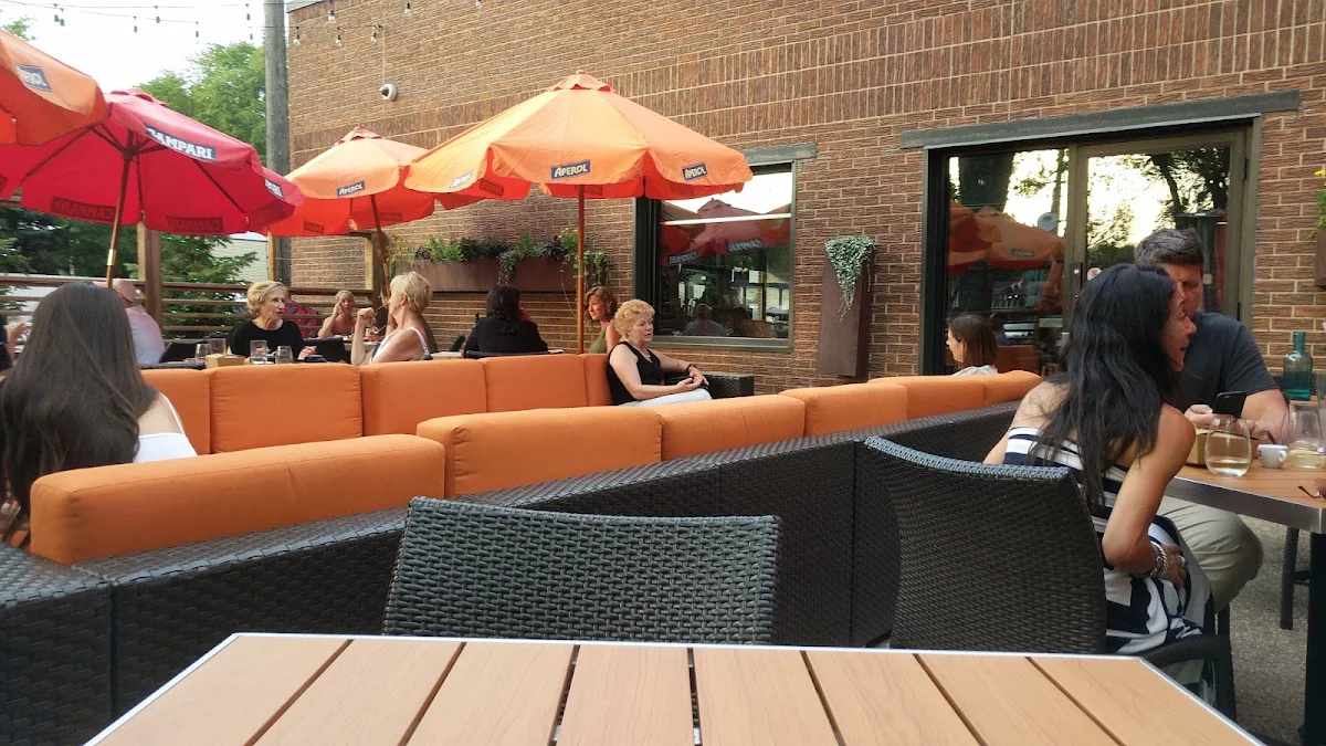 Vibe, Pizzeria Gusto