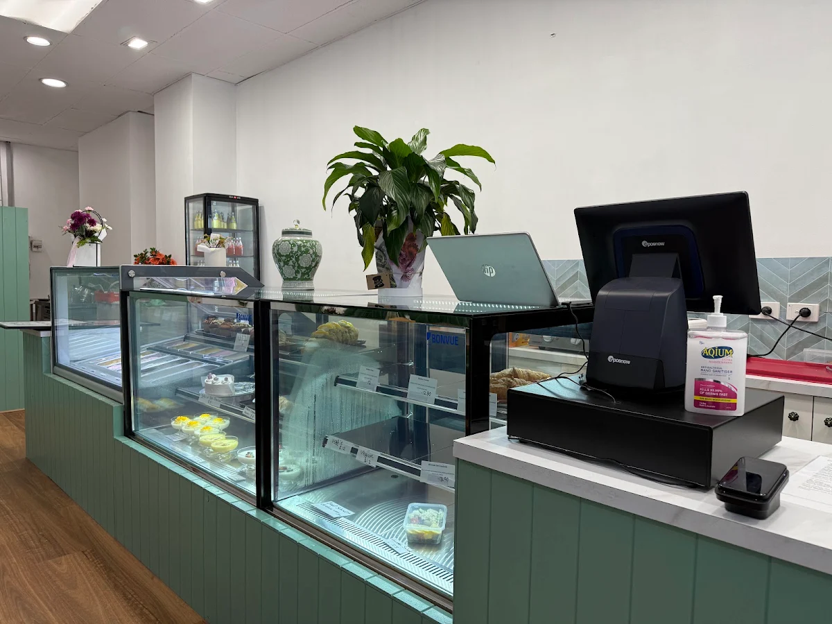 Vibe, Sweet Rose Café