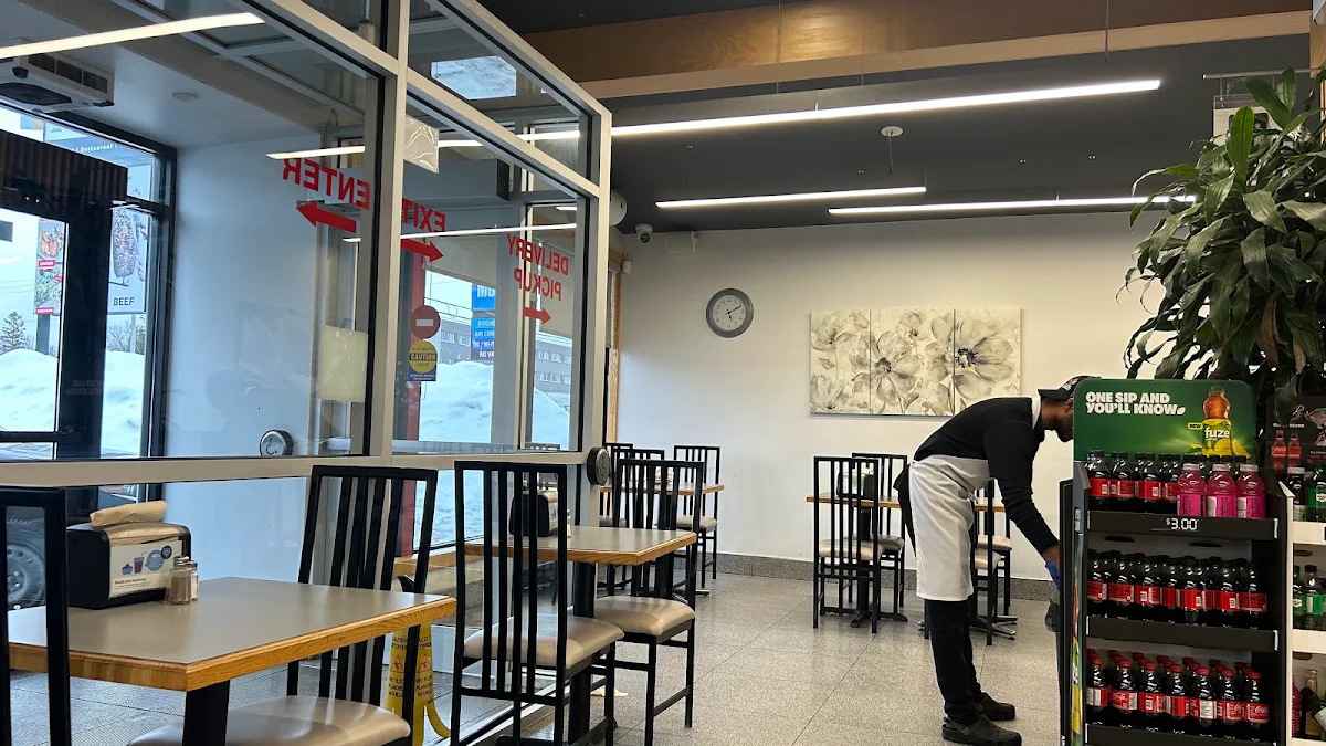 Vibe, Ottawa Shawarma Palace