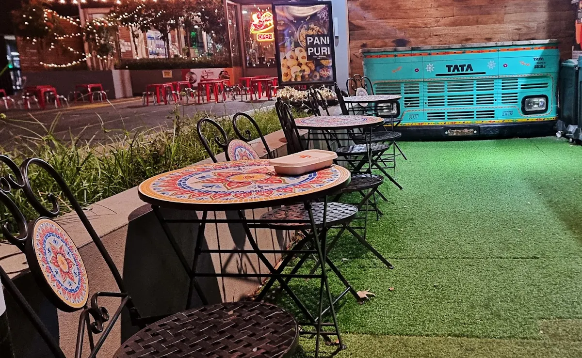 Vibe, Tikka Stand Food Truck