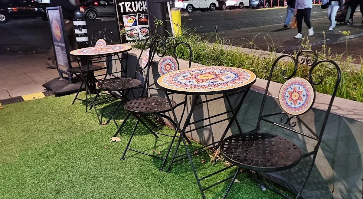 Vibe, Tikka Stand Food Truck