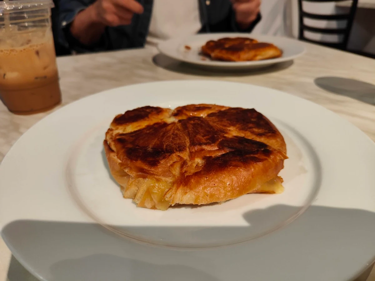 Food & drink, Vintam's Café
