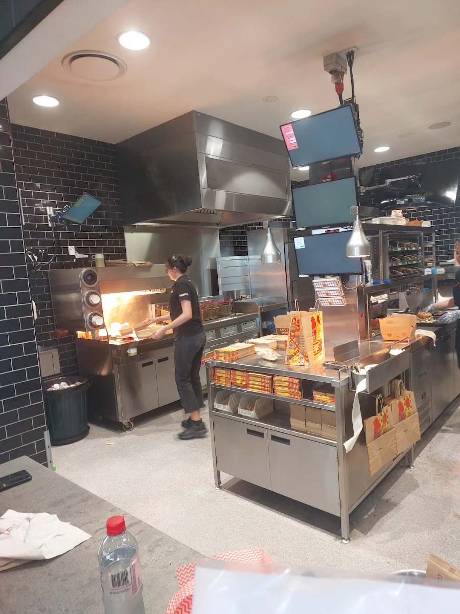 Vibe, Oporto Penrith Drive Thru