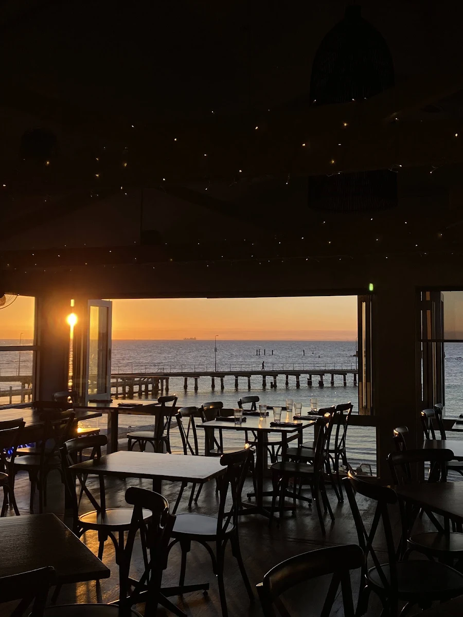 Vibe, The Cerberus Beach House