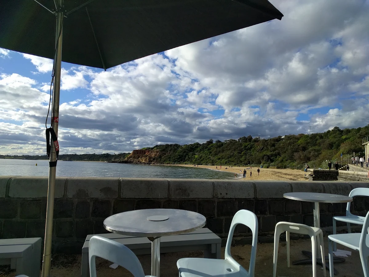 Vibe, The Cerberus Beach House