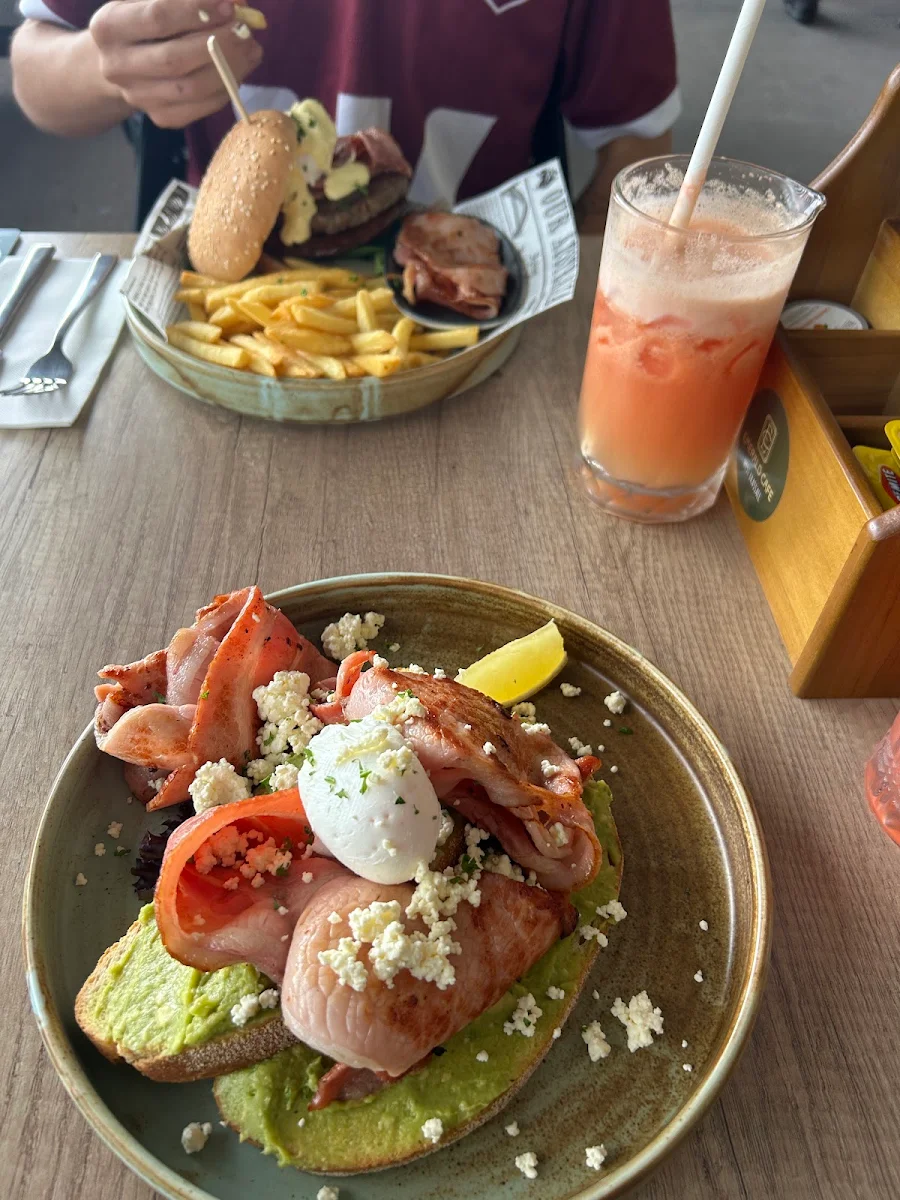 Food & drink, Emerald Cafe Brassall