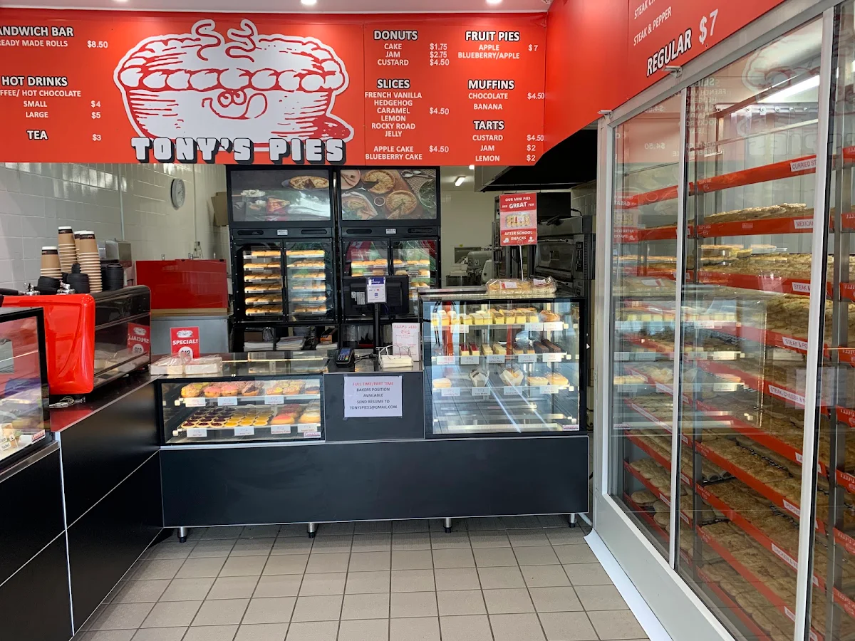 Vibe, Tony's Pies