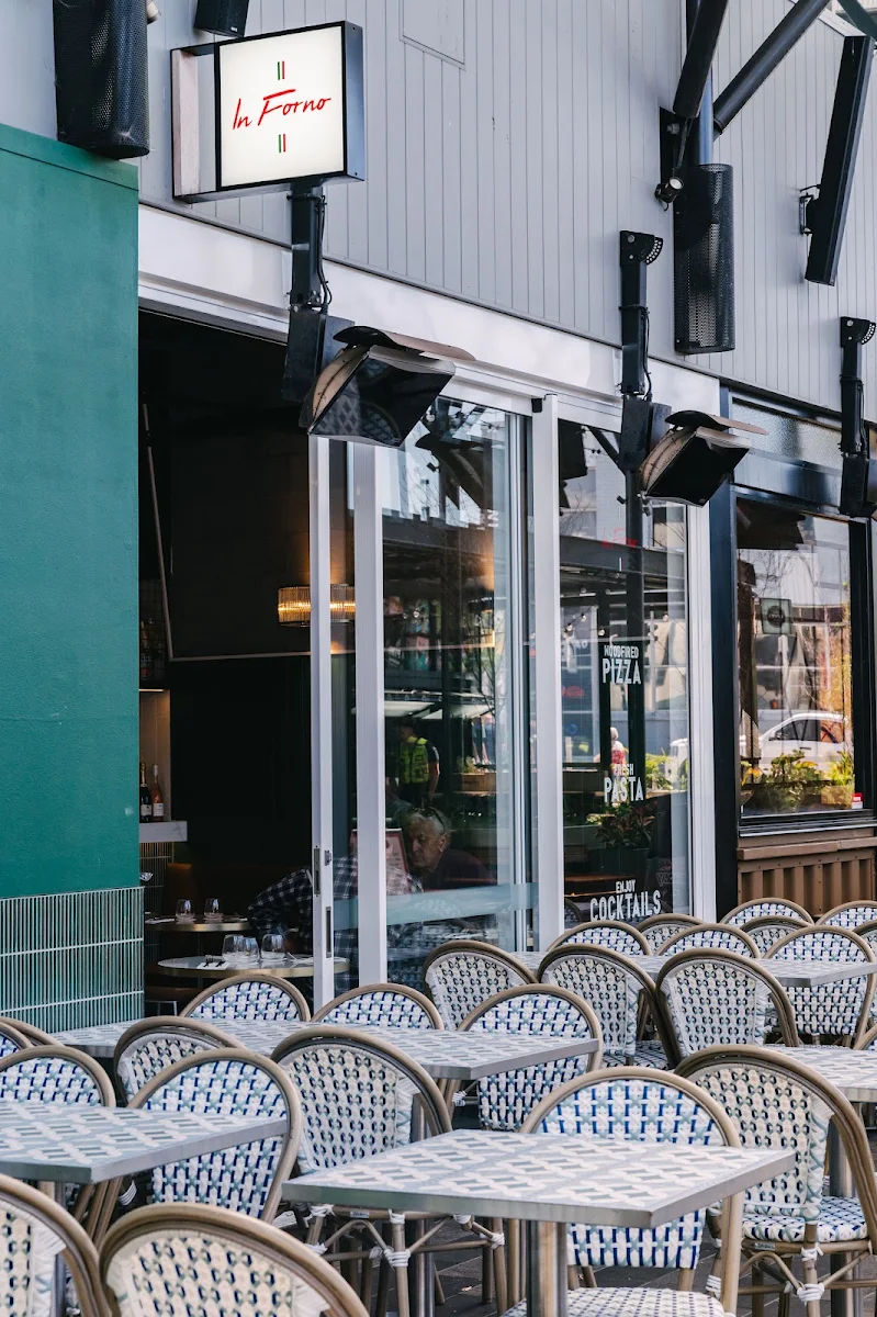 Vibe, In Forno Charlestown