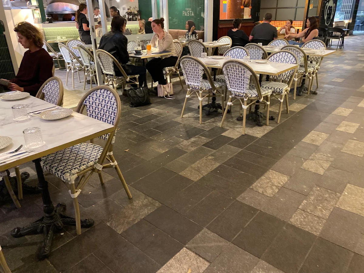 Vibe, In Forno Charlestown